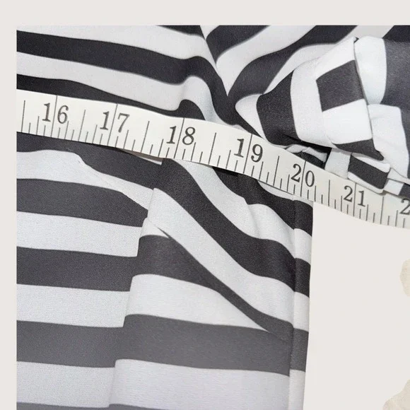 NWT Gianni Bini Black Ivory Striped Dress Bell Sleeve Lined Shift Women's L - Picture 12 of 13